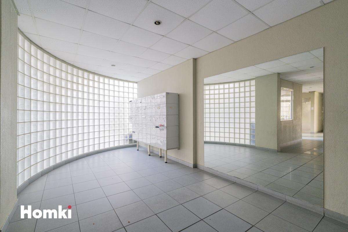 Appartement à MARSEILLE-5E