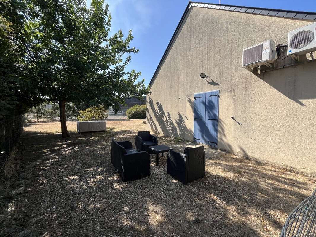 Maison 4 pièces 93 m² à vendre à Saint-Philbert-Du-Peuple (49160) - photo 2