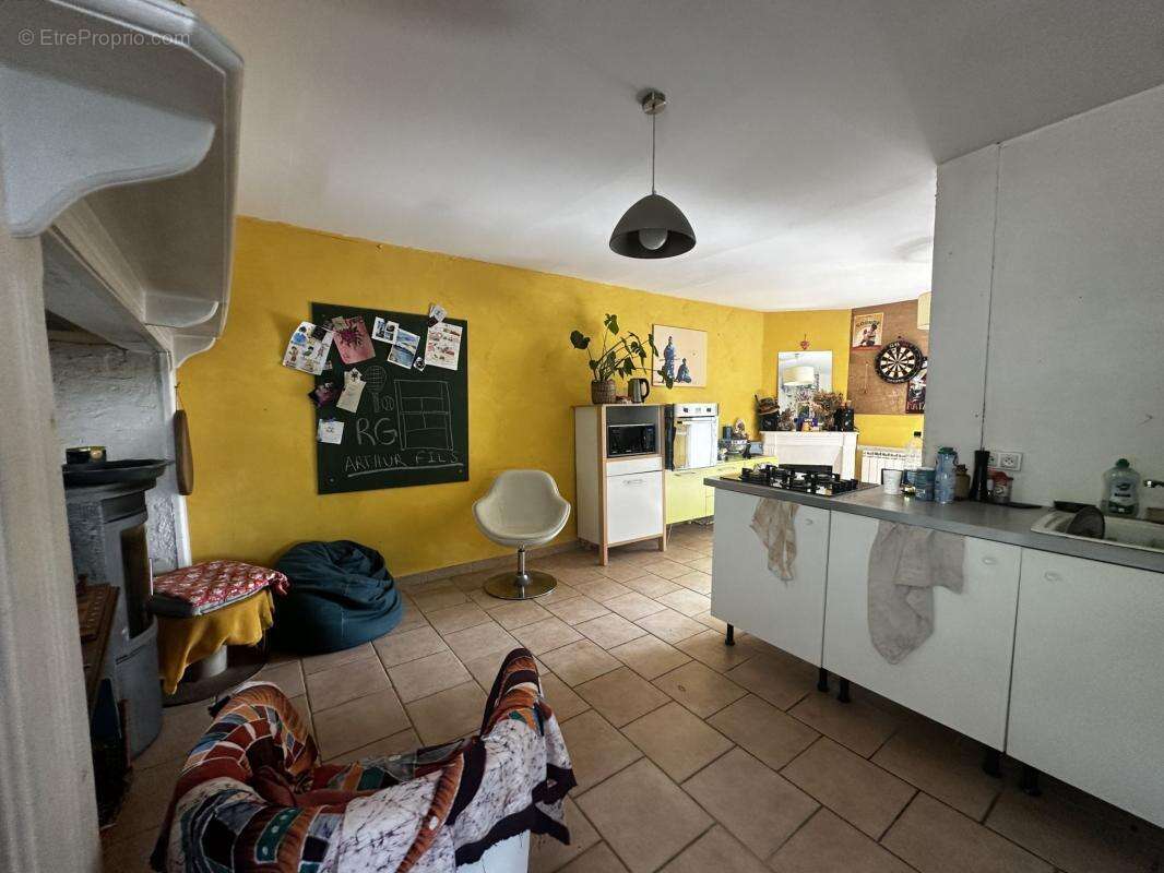 Maison à OBJAT
