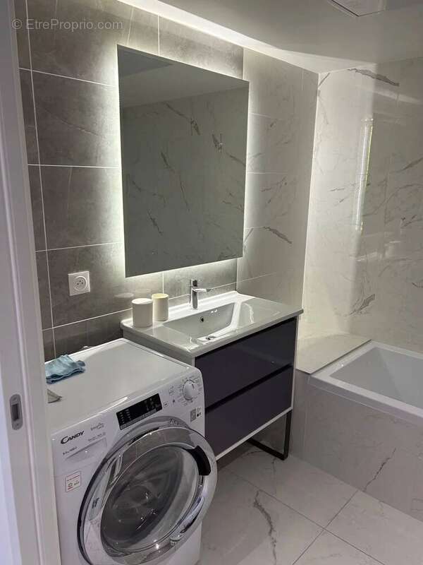 Appartement  - 2 pièces  - 47.0 m² -  435 000 € - À vendre - photo 4