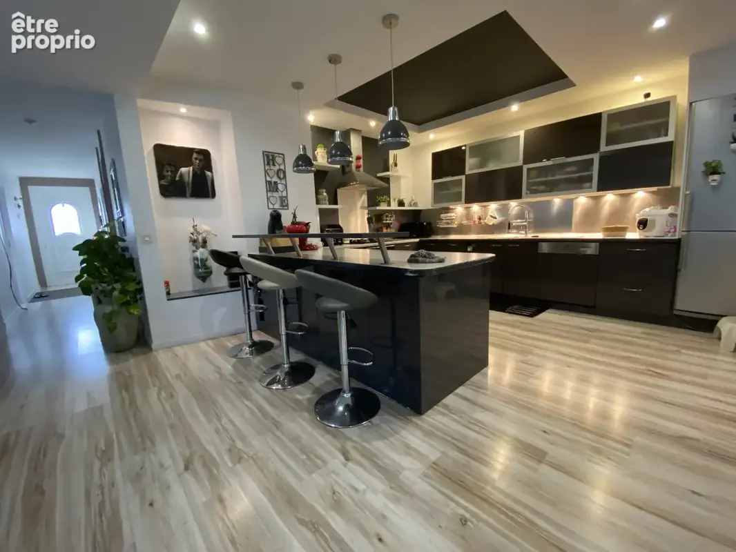 Maison individuelle 3 chambres   Terrain 7,19 ares exposé Sud - photo 1