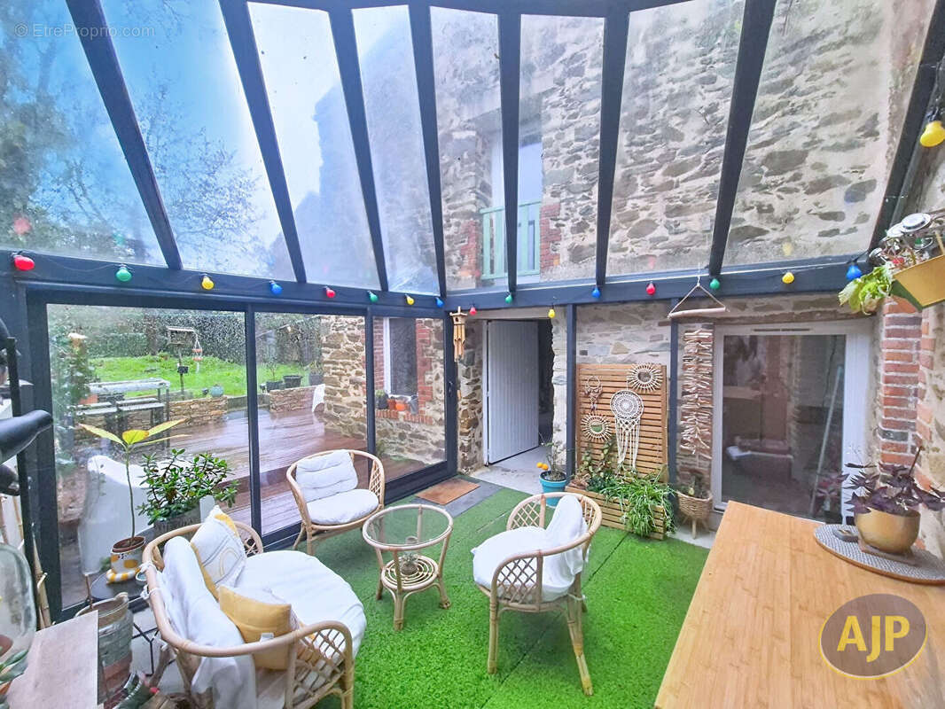 Maison à L'HERBERGEMENT