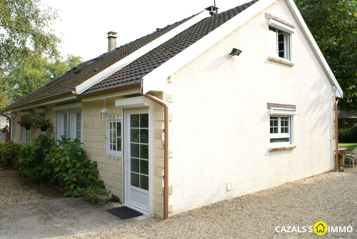 Maison 147 m² à Cely  - photo 2