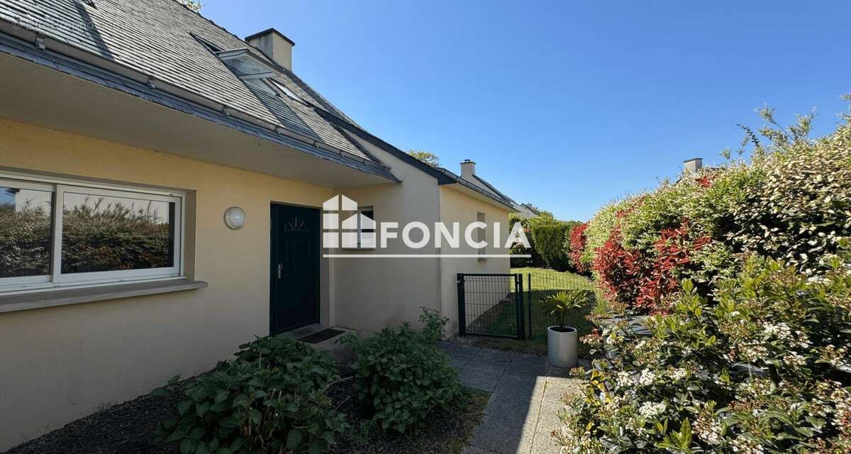 Maison à PLOEREN