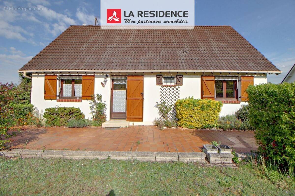 Maison à BOUAFLES