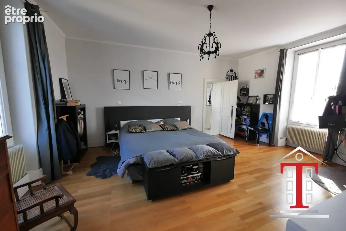 Chambre parentale spacieuse