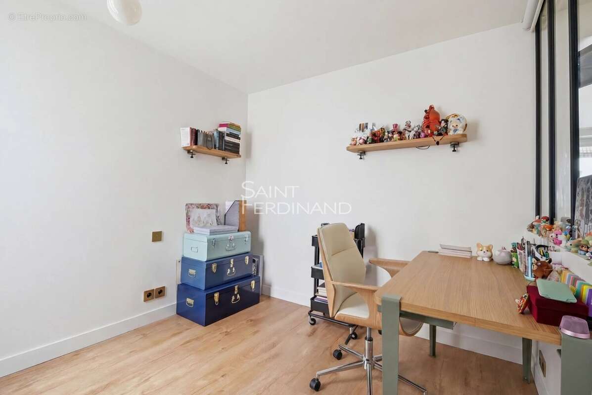 Exclusivité. Paris 18ème Abbesses.  Magnifique Triplex de 6 pièces  4 chambres. - photo 12