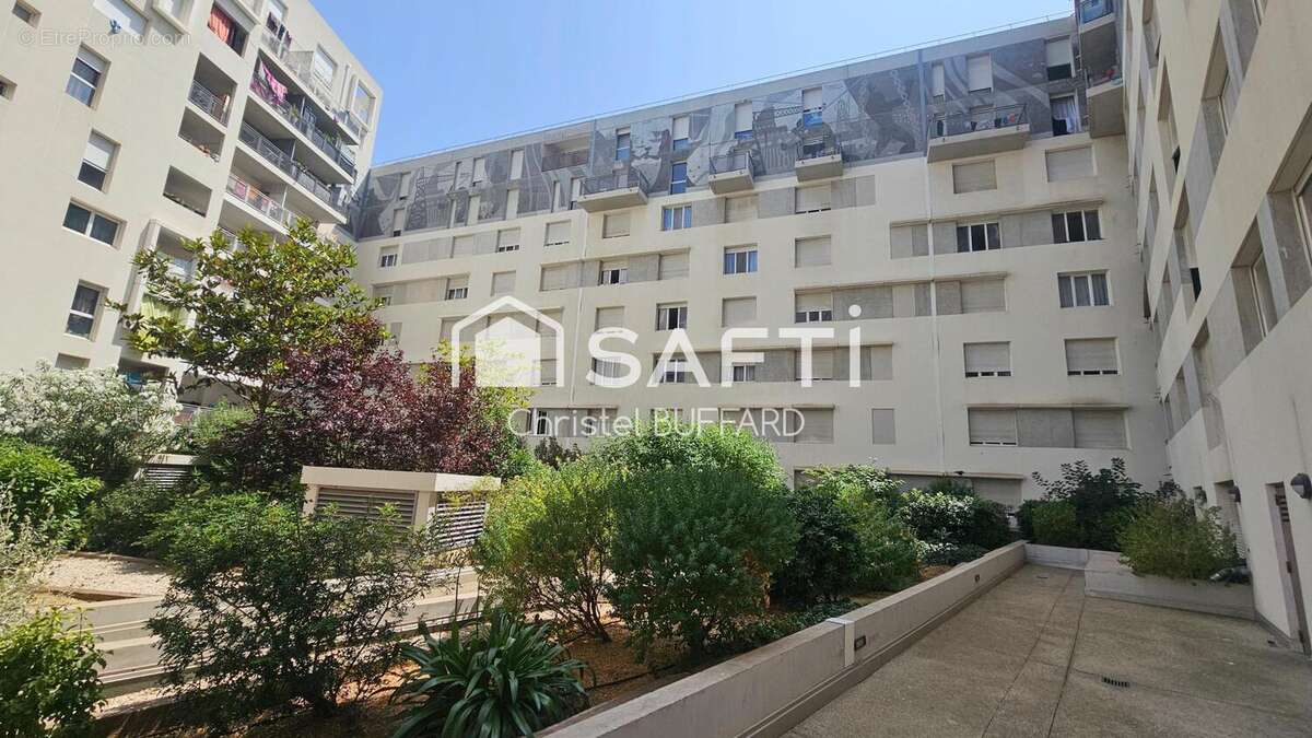 Photo 8 - Appartement à MARSEILLE-3E