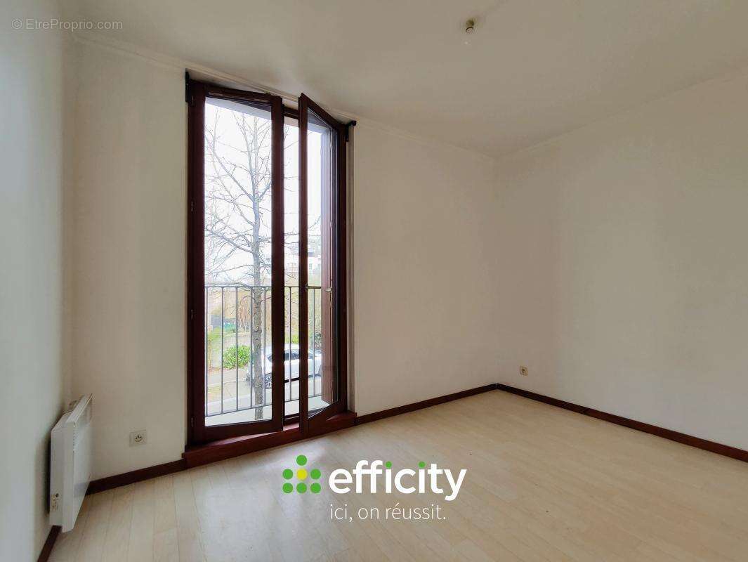 Appartement à SAINT-JACQUES-DE-LA-LANDE