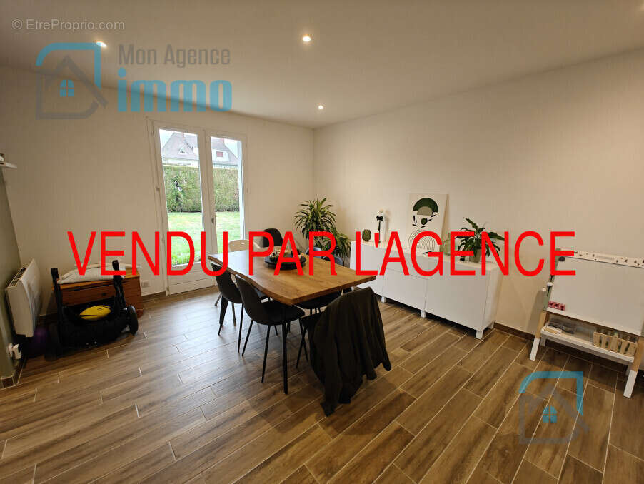 Maison à MEHUN-SUR-YEVRE