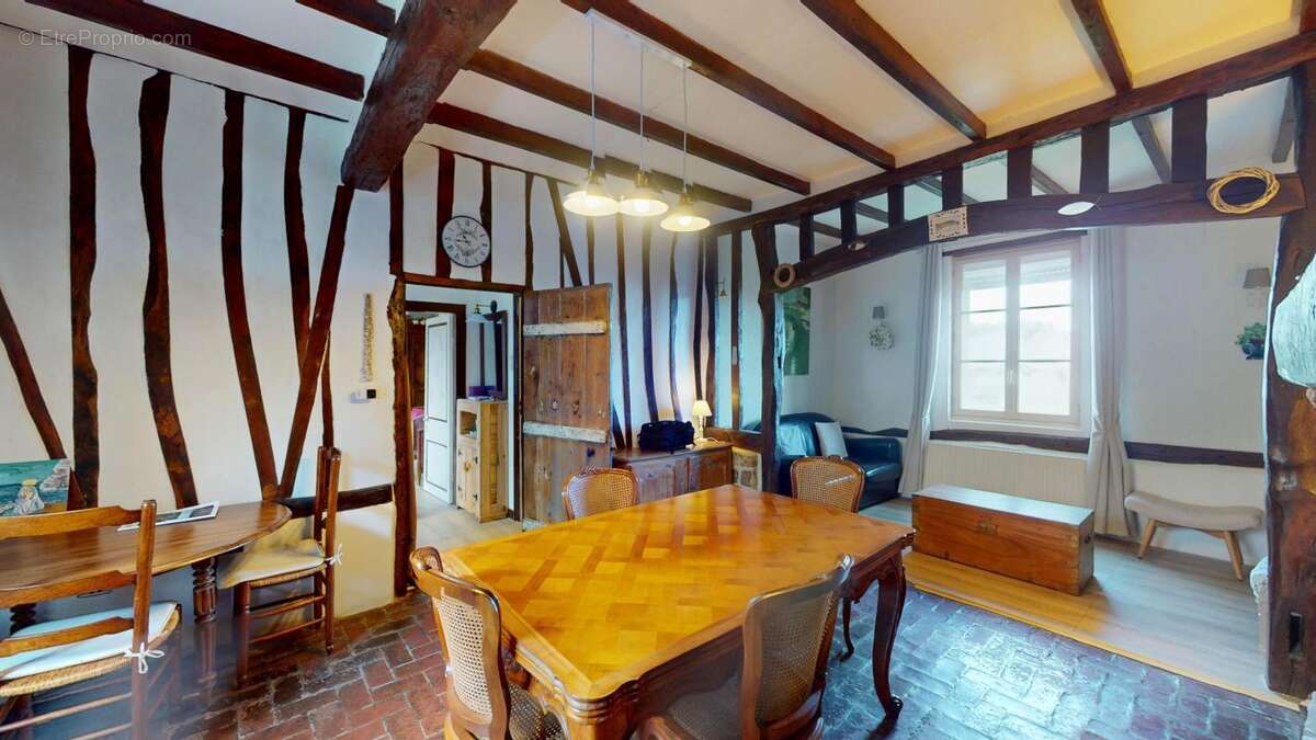 Maison à GUEUTTEVILLE-LES-GRES