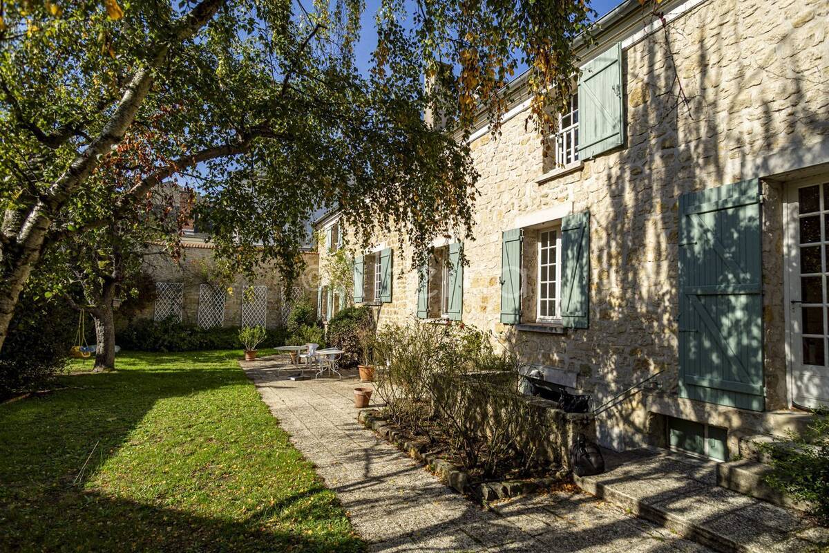 Maison à LES MUREAUX