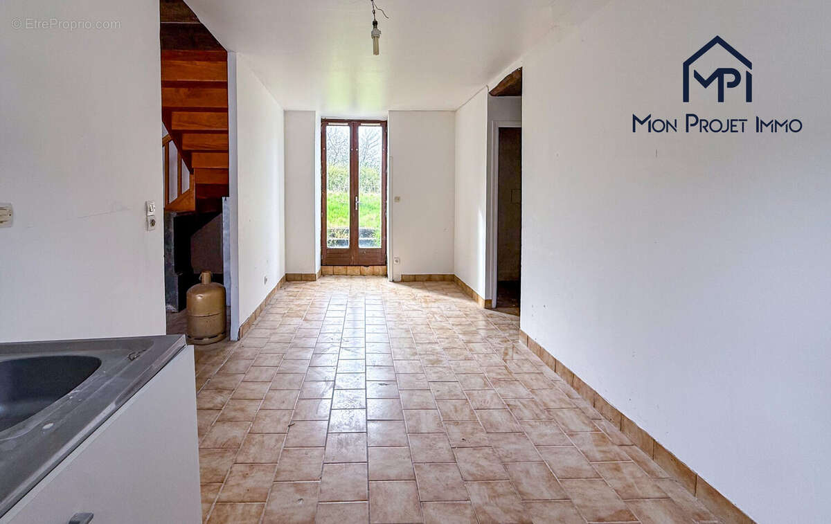 Maison à BOURGON