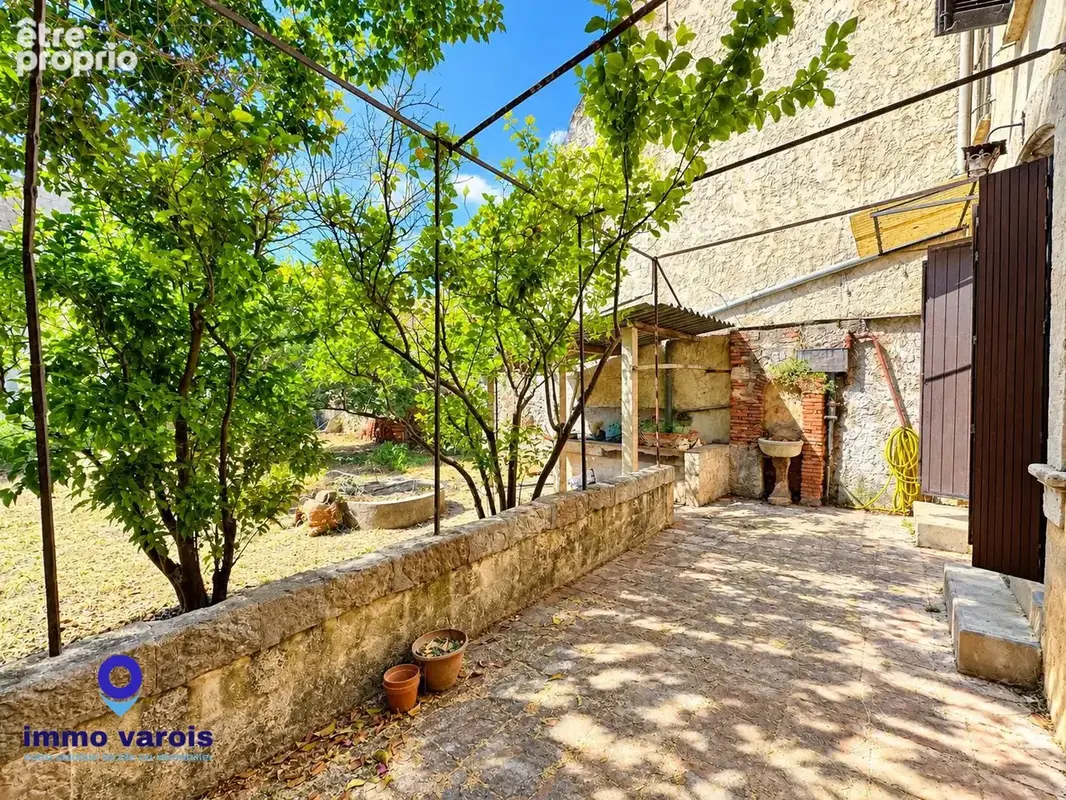Appartement à CUERS