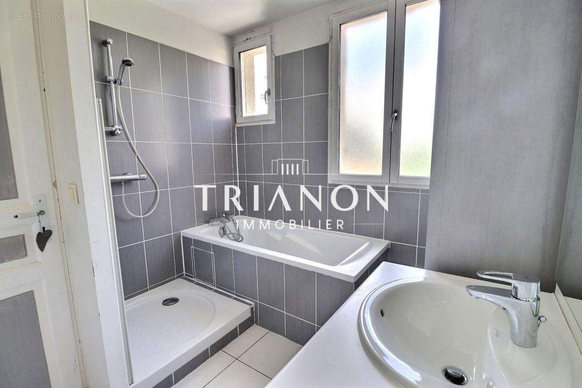 Maison bourgeoise de 245 m² avec  piscine, terrain 1.500 m² - photo 25