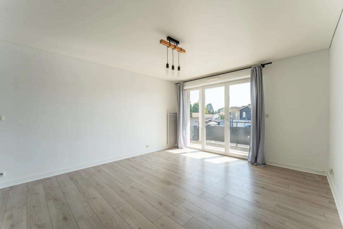 Appartement à LE BARP