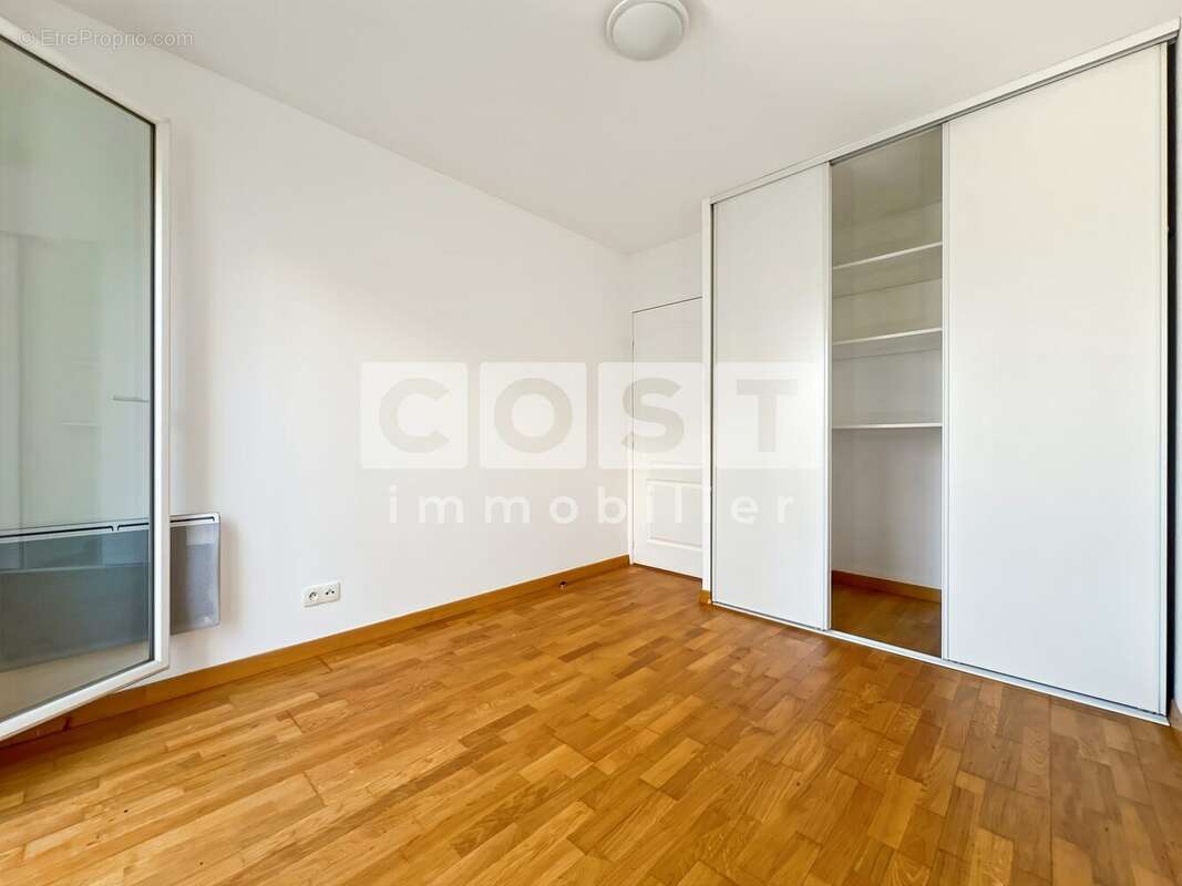Appartement à COLOMBES