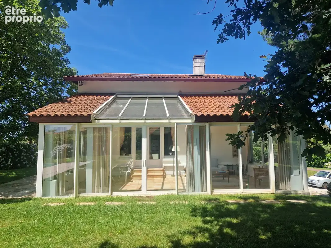 Magnifique maison avec piscine et jardin arboré - URRUGNE - photo 35