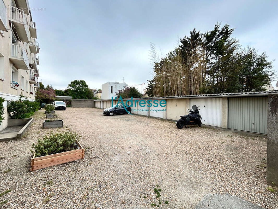 Appartement à NANTERRE
