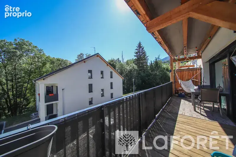 **appartement type 3 + parking privé +  2 garages - embrun - 3 pièces - photo 15