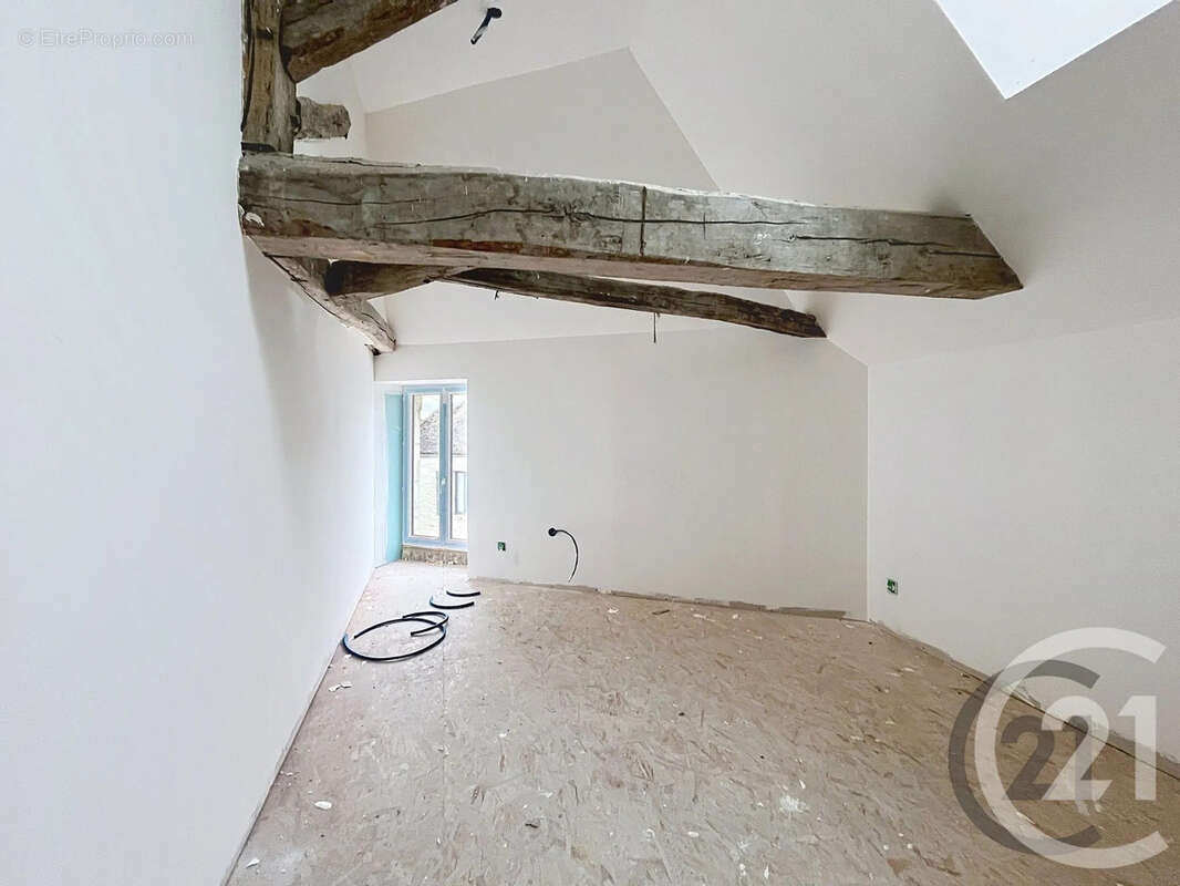 Maison 167 m² à Saint-Bris-Le-Vineux  - photo 10
