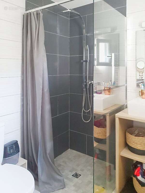 Maison à SAINT-GENIES-DE-VARENSAL