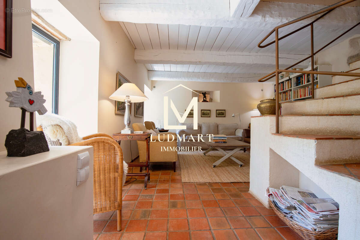 Maison à LORGUES