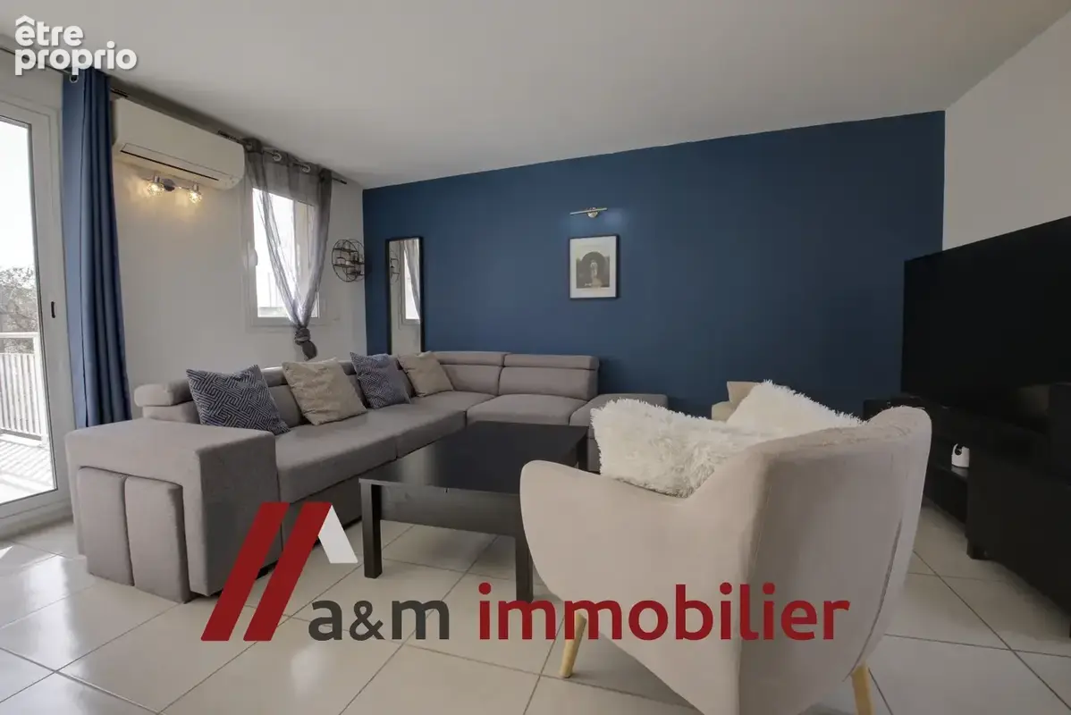 Duplex t4 avec terrasse et stationnement - la mede - photo 3