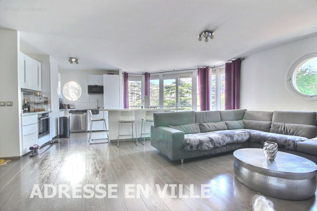 Appartement à LEVALLOIS-PERRET