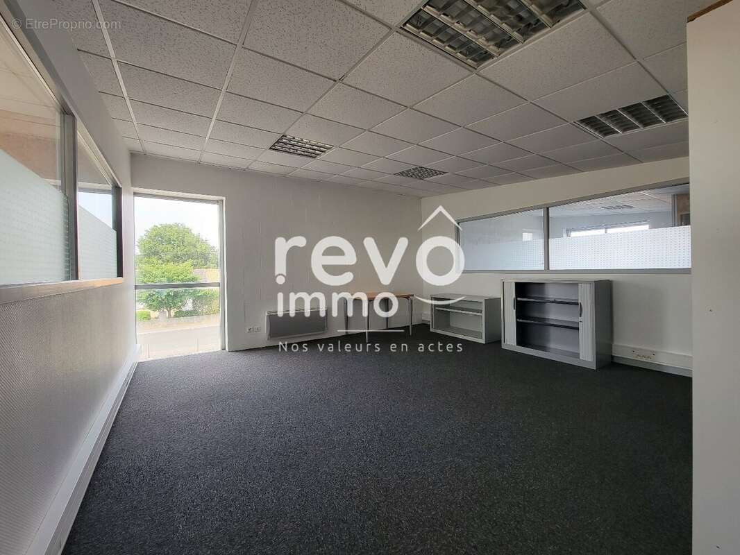 Bâtiment professionnel de 361 m² avec locataire en place et fort potentiel d'exploitation - photo 8
