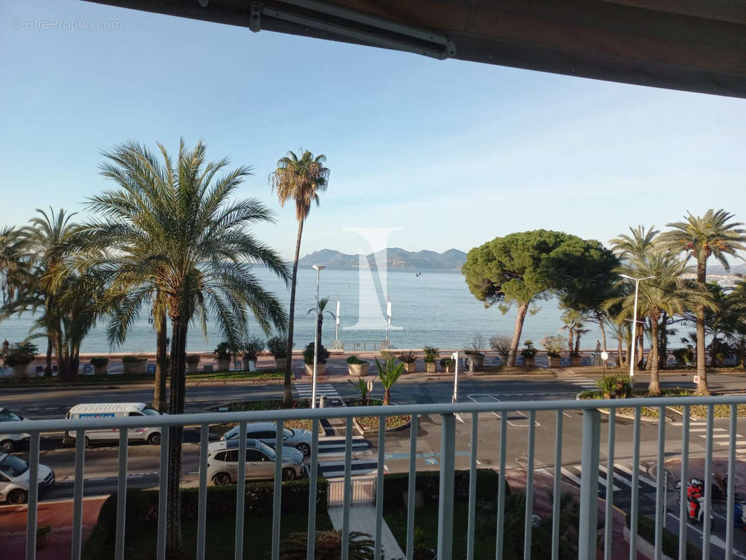 Appartement à CANNES