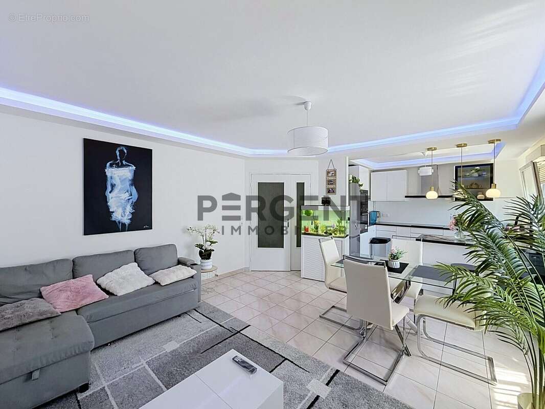 Appartement 80 m² à Charleville-Mezieres  - photo 5