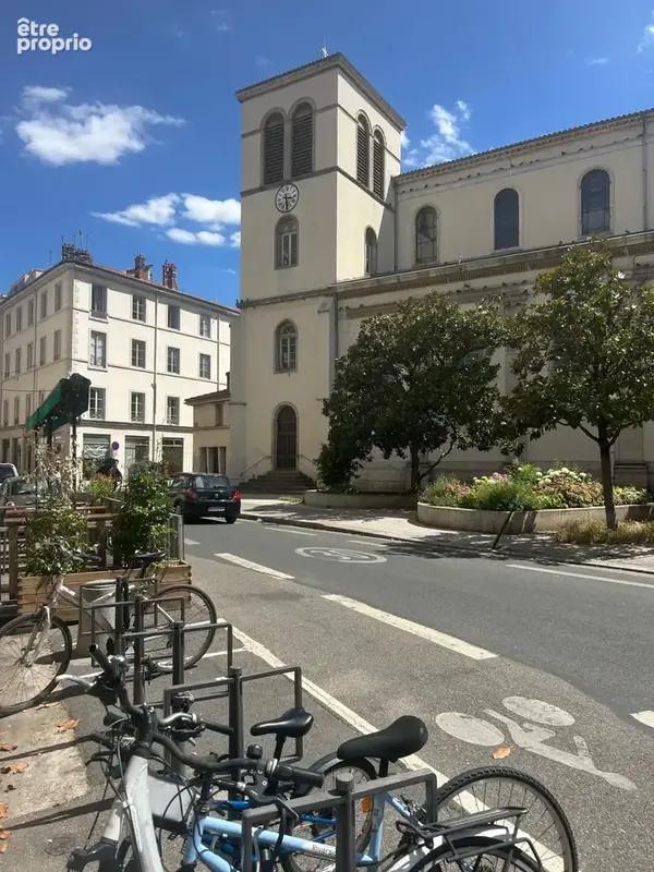 À VENDRE –  Exclusivité - MURS COMMERCIAUX –  Lyon 7ème 49 M2 - photo 3