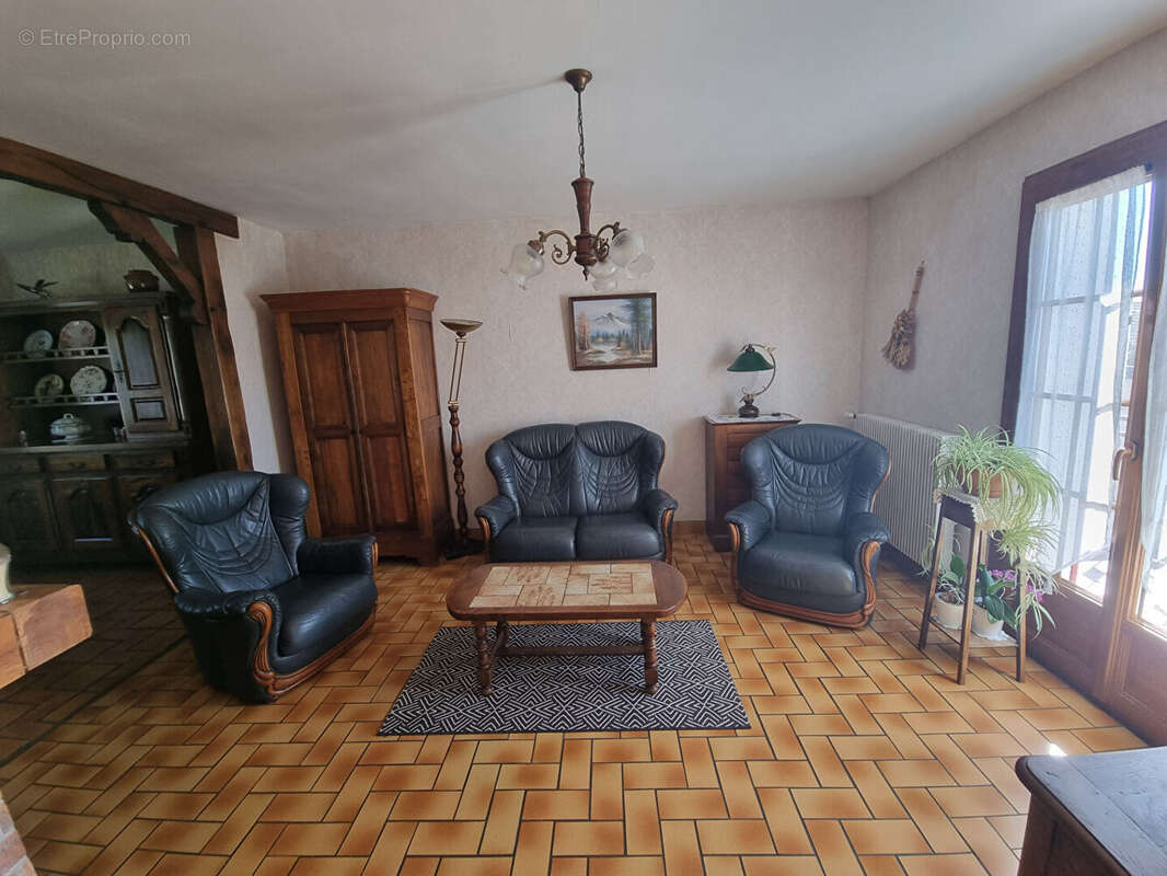 Maison à FOURCHAMBAULT