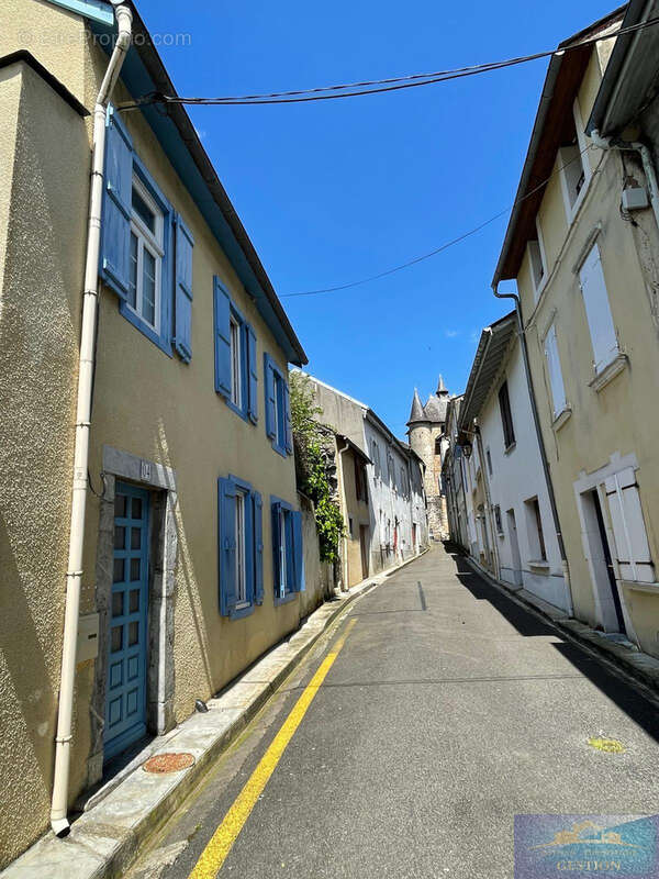 Maison à SAINT-PE-DE-BIGORRE