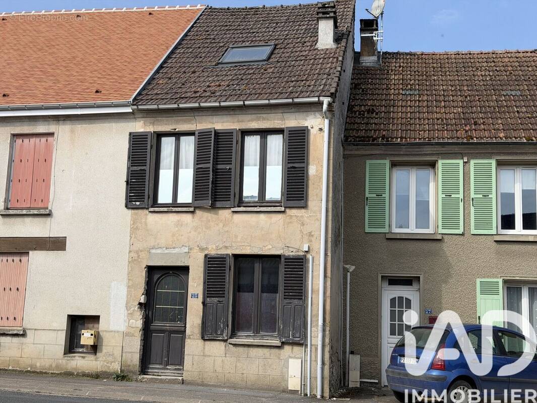 Photo 1 - Maison à LE BREUIL