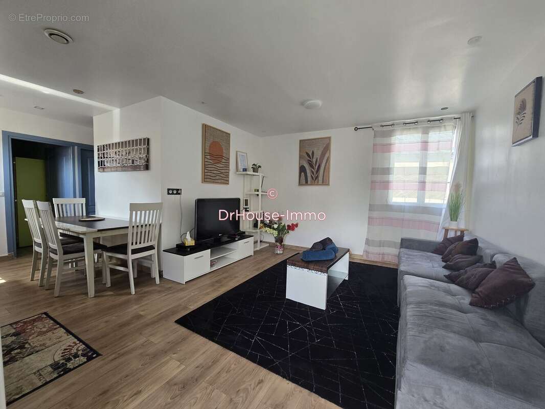 Appartement à BRUAY-LA-BUISSIERE
