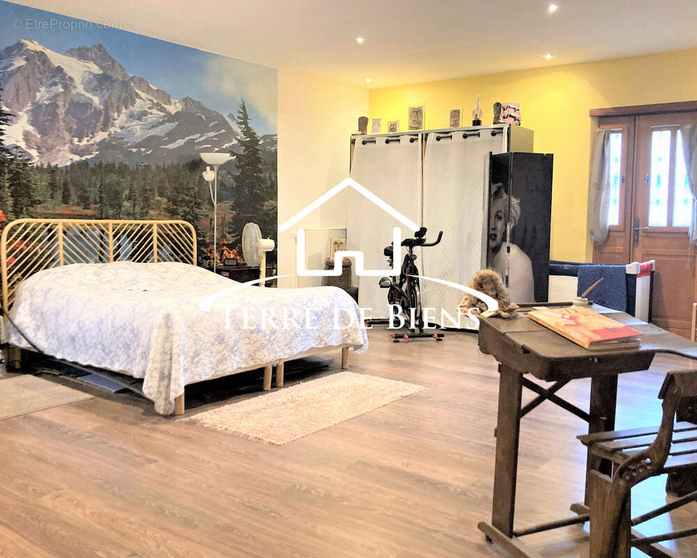 Maison à MONTIGNY-LENGRAIN