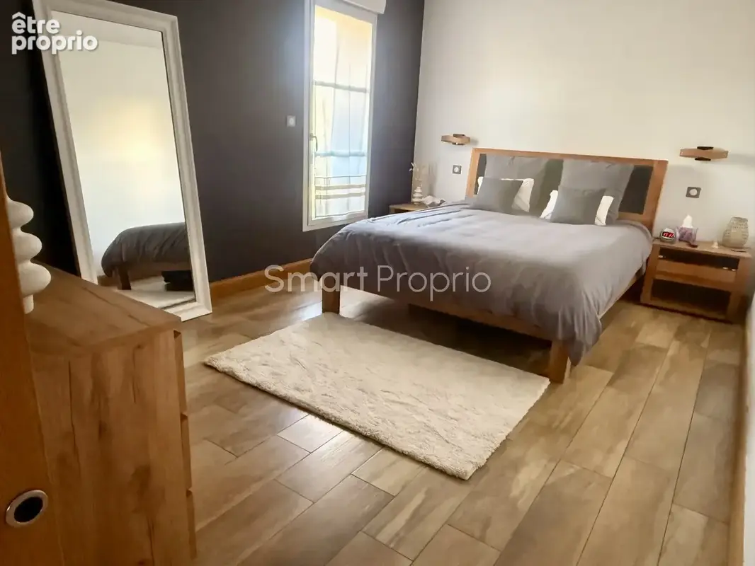 Propriété contemporaine   263 m2   Prestations haut de gamme   Piscine - photo 10