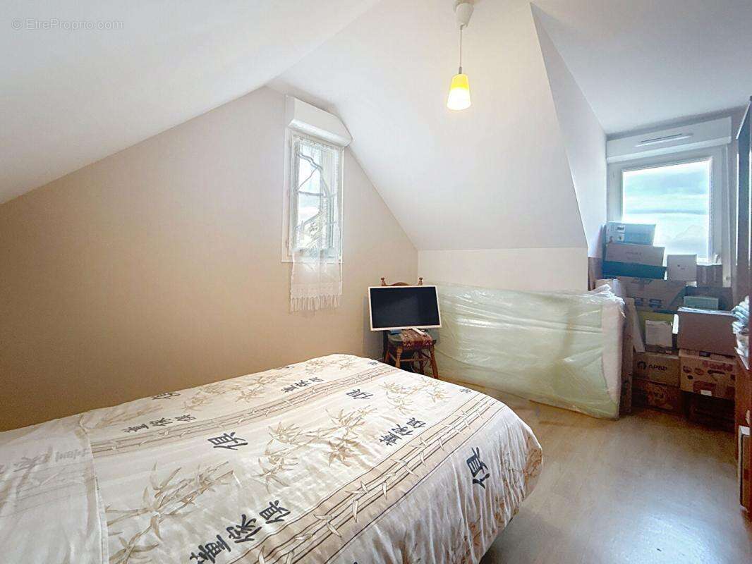 Appartement à SURZUR