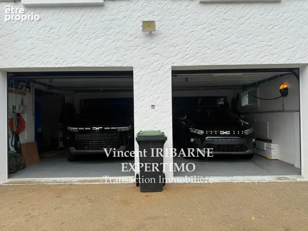 Maison 4 Chambres, Double Garage et Jardin - photo 9