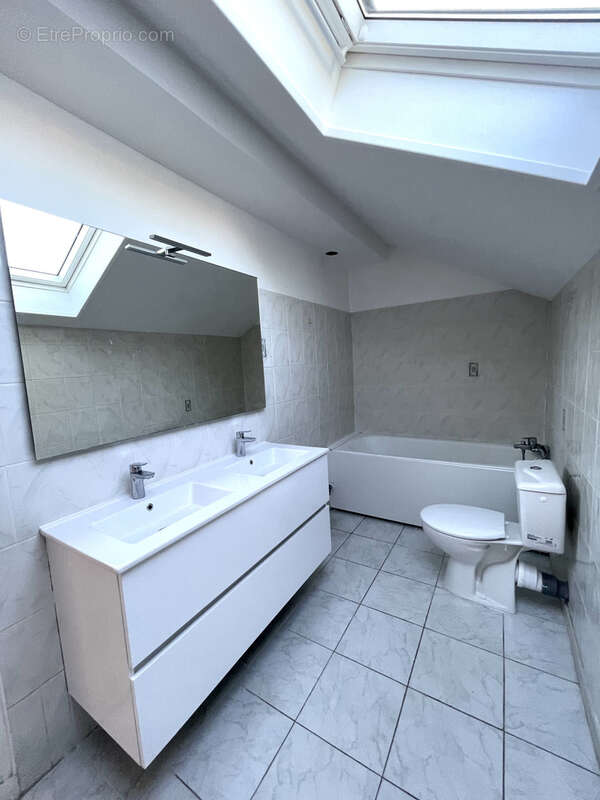 Maison à LE PONT-DE-CLAIX