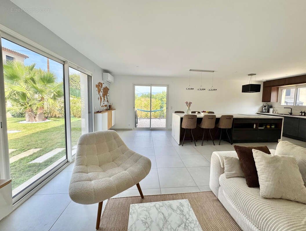 Exclusivite - villa 4p recente - garage et piscine - photo 7