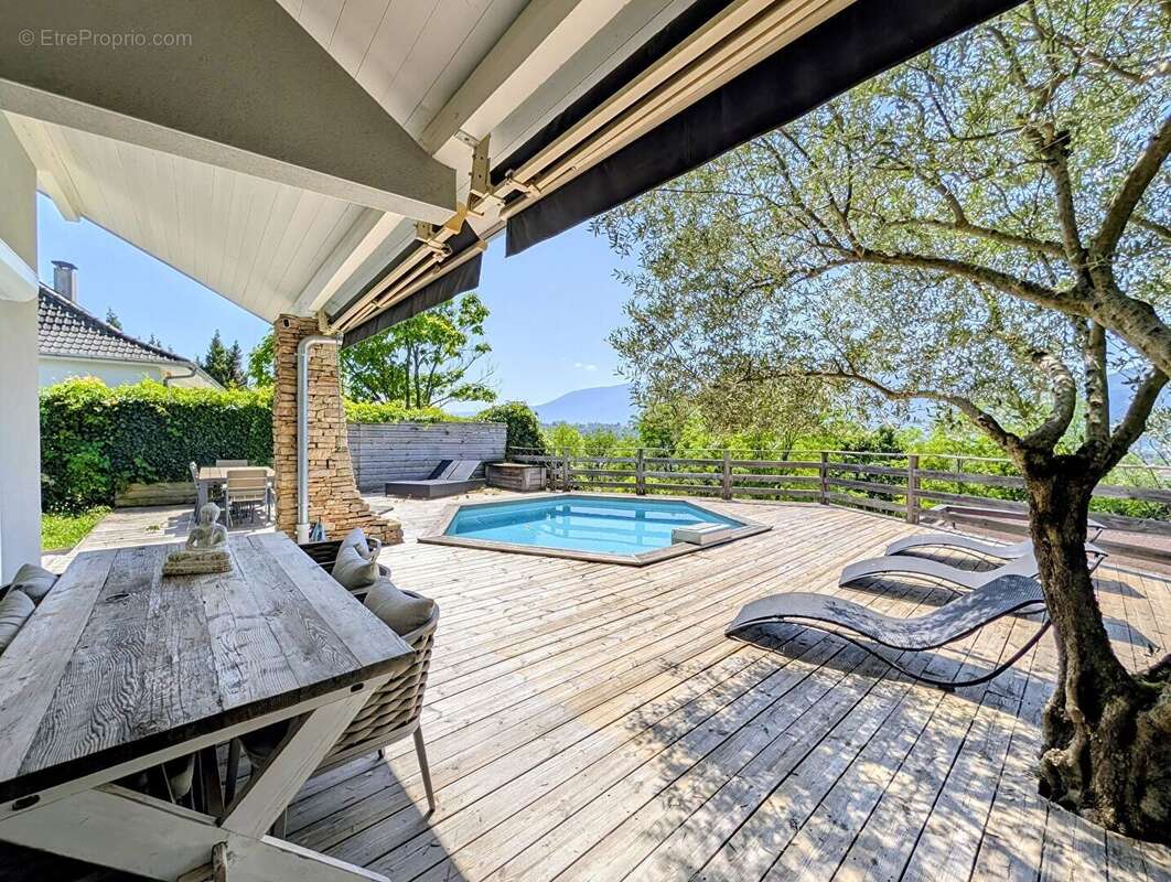 Aix-les-Bains - Villa rénovée avec vue lac et piscine - photo 11