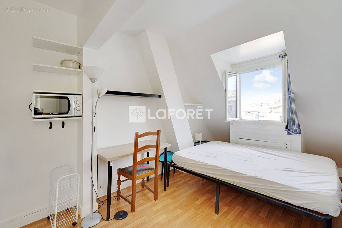 Appartement à PARIS-7E
