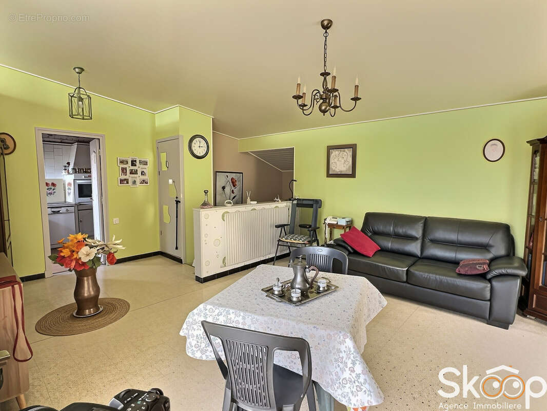 Vente maison 4 pièces avec jardin cave et garage  - clavières - alès (30100) - photo 5