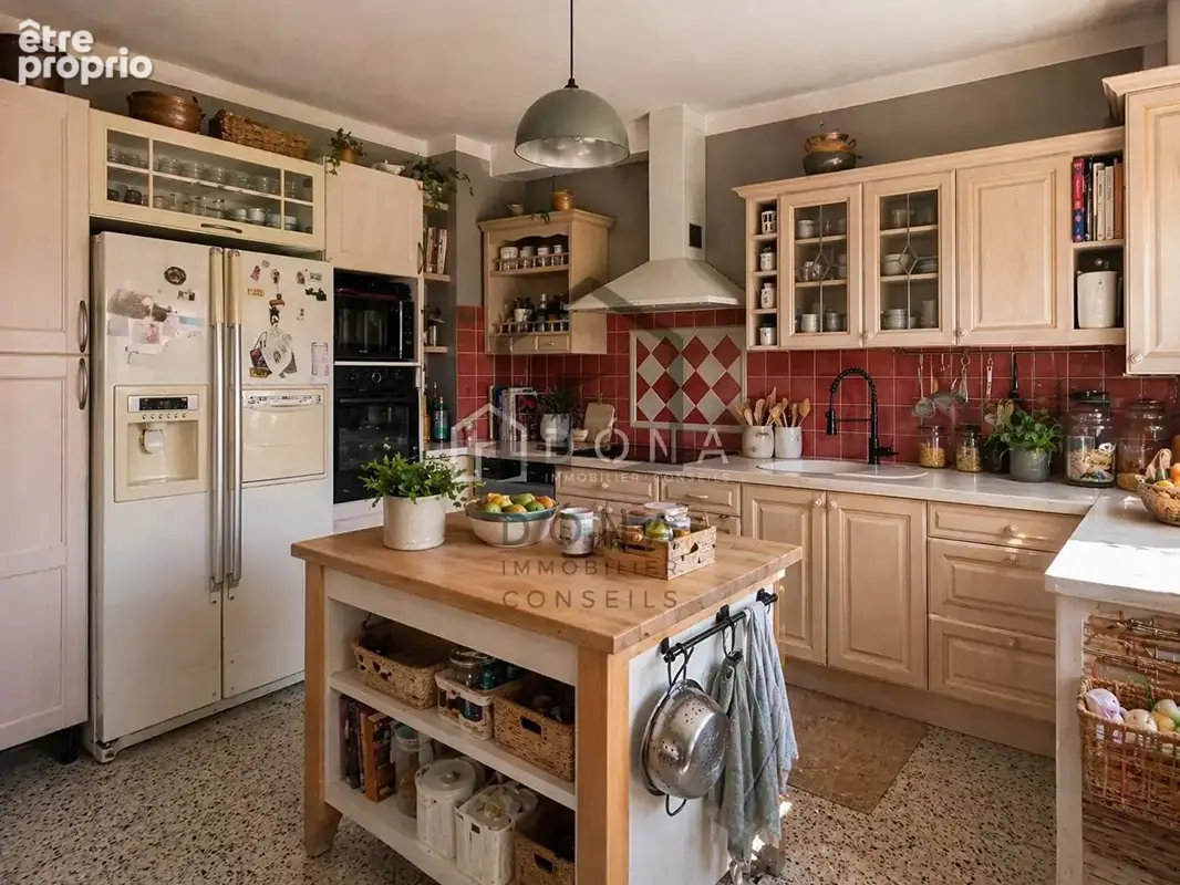 Appartement 4 pièces 88 m² à vendre à Le Grau-Du-Roi (30240) - photo 2