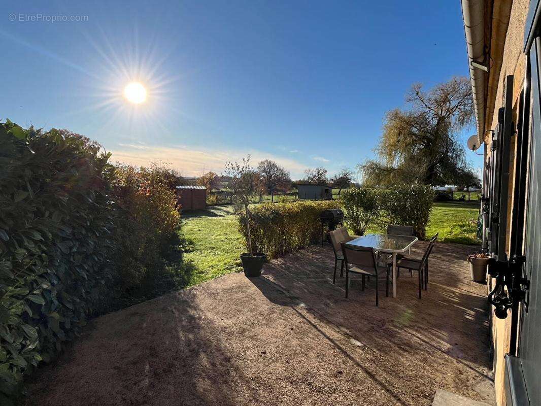 Maison à SAINT-SULPICE