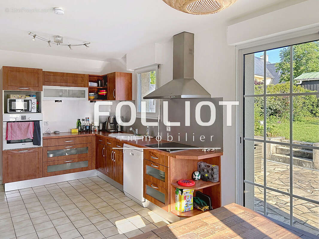 Maison à DRAGEY-RONTHON