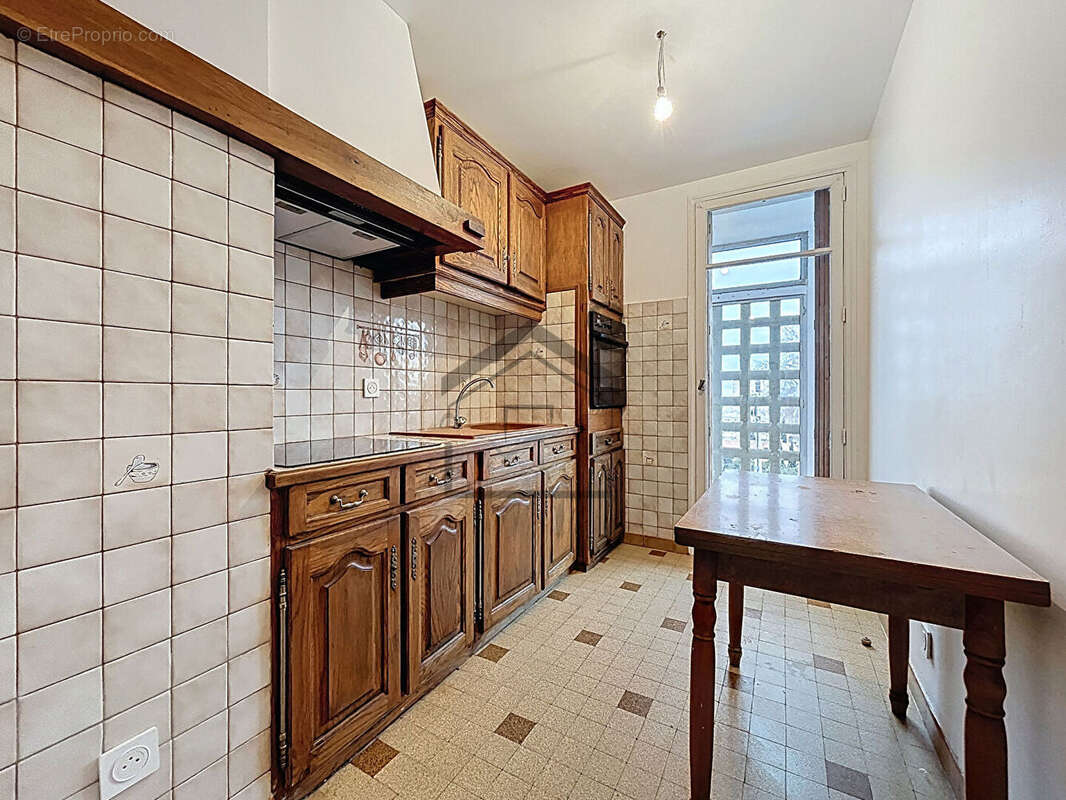 Appartement 61 m² à Marseille-15e  - photo 4